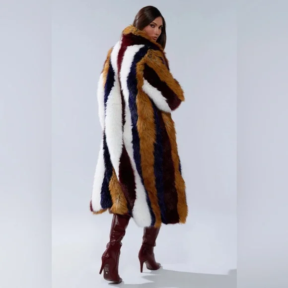 NWT AKIRA Striped Faux Fur Coat 1X/2X - Picture 7 of 11